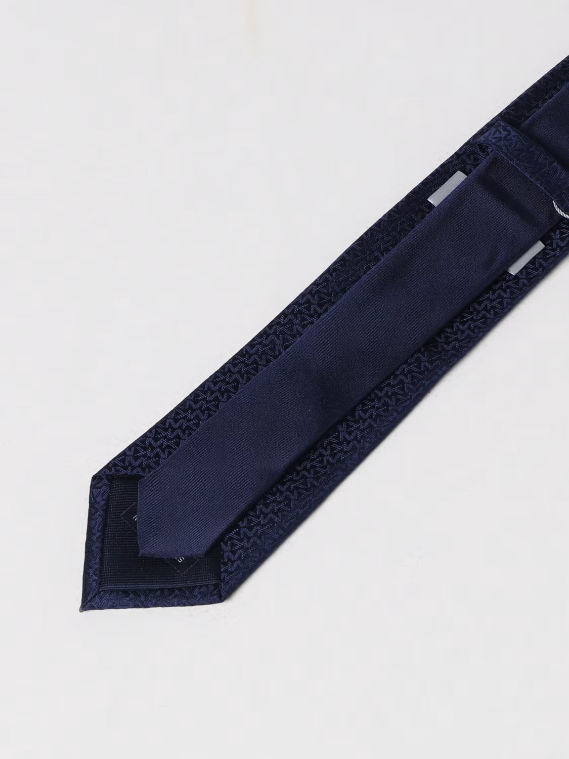 Cravatta Michael Kors in seta con logo jacquard